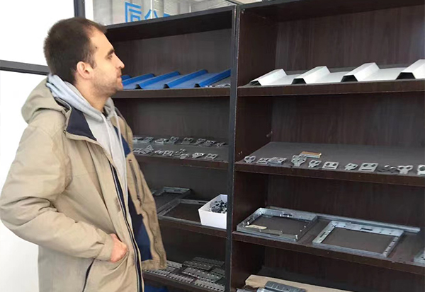 國(guó)外客戶(hù)